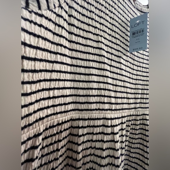 NWT LOFT Striped Tiered Crinkle Cotton-Modal Mini Dress with Pockets Petite - Picture 5 of 9